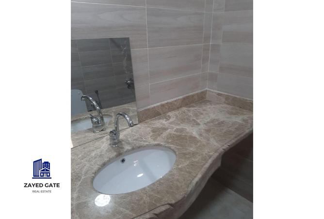 8064672 - Property Image 2