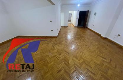 Apartment - 3 Bedrooms - 2 Bathrooms for rent in Helmy Hassan Ali St. - 8th Zone - Nasr City - Cairo