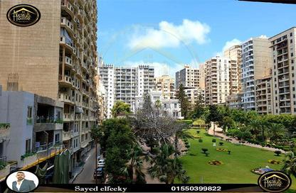 شقة - 3 غرف نوم - 2 حمامات للبيع في سابا باشا - حي شرق - الاسكندرية