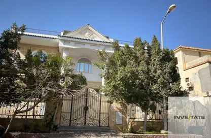 Apartment - 2 Bedrooms - 3 Bathrooms for sale in Yasmine District - 14th District - Sheikh Zayed City - Giza