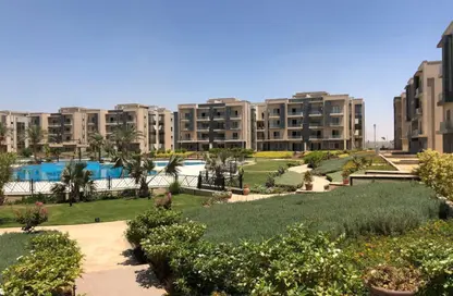 Apartment - 3 Bedrooms - 3 Bathrooms for sale in Galleria Residences - South Investors Area - New Cairo City - Cairo