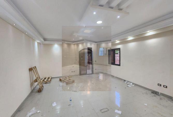 8421210 - Property Image 2