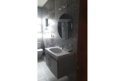 Apartment - 3 Bedrooms - 2 Bathrooms for sale in Al Gezira St. - South Investors Area - New Cairo City - Cairo Apartment - 3 Bedrooms - 2 Bathrooms for sale in Al Gezira St. - South Investors Area - New Cairo City - Cairo