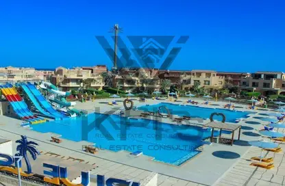 Chalet - 2 Bedrooms - 1 Bathroom for sale in La Luna - Al Ain Al Sokhna - Suez