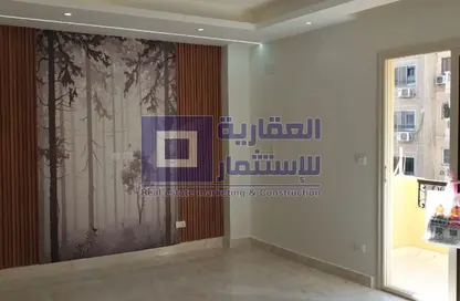 Apartment - 3 Bedrooms - 2 Bathrooms for sale in Doctor Mohammed Badawi St. - 2nd District - 6 October City - Giza