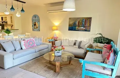 Apartment - 2 Bedrooms - 2 Bathrooms for sale in Taj City - 5th Settlement Compounds - The 5th Settlement - New Cairo City - Cairo