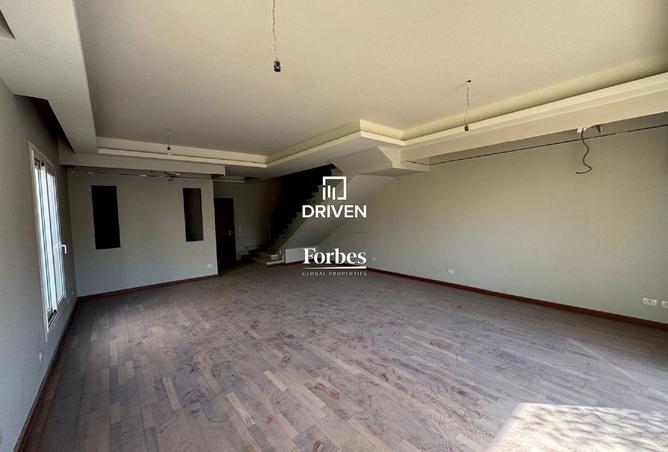 8227924 - Property Image 2