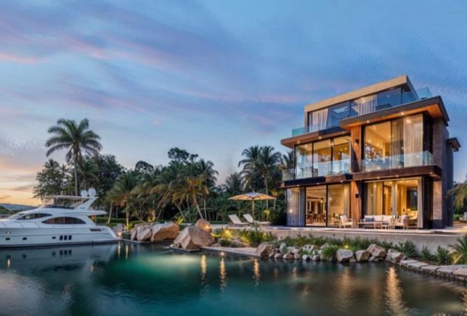 8208920 - Property Image 3