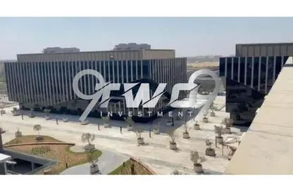 Office Space - Studio - 2 Bathrooms for sale in Eastown - 5th Settlement Compounds - The 5th Settlement - New Cairo City - Cairo