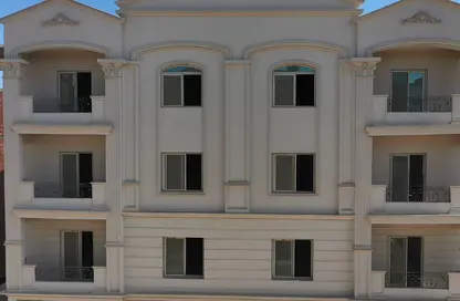 Apartment - 4 Bedrooms - 3 Bathrooms for sale in Bait Alwatan - The 5th Settlement - New Cairo City - Cairo