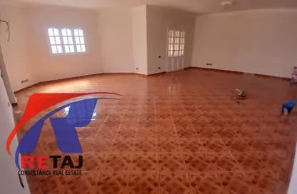 Apartment - 3 Bedrooms - 2 Bathrooms for rent in Talaat Harb Axis - District 2 - The 5th Settlement - New Cairo City - Cairo