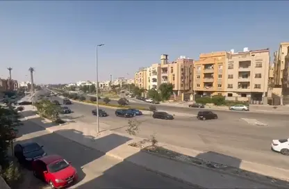 Apartment - 2 Bedrooms - 2 Bathrooms for sale in Al Gezira St. - South Investors Area - New Cairo City - Cairo