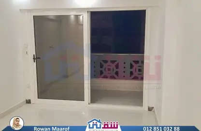 شقة - 3 غرف نوم - 2 حمامات للبيع في شارع مسجد سيدي بشر - سيدي بشر - حي اول المنتزة - الاسكندرية