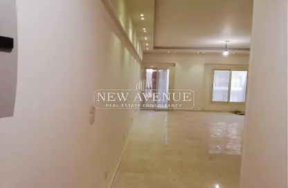 Apartment - 3 Bedrooms - 3 Bathrooms for sale in Hayati Residence - North Investors Area - New Cairo City - Cairo
