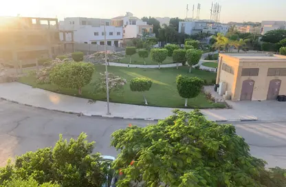 فيلا - 8 غرف نوم - 8 حمامات للبيع في 6 ويست - بيفرلي هيلز - كمبوندات الشيخ زايد - الشيخ زايد - الجيزة