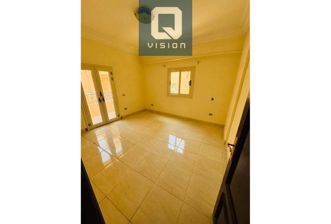 7739892 - Property Image 2