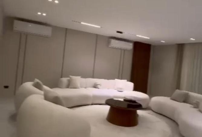 8143092 - Property Main Image