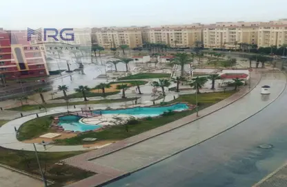 Apartment - 3 Bedrooms - 2 Bathrooms for sale in Degla Palms - Al Wahat Road - 6 October City - Giza