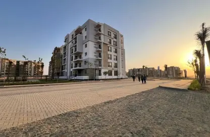 Apartment - 2 Bedrooms - 2 Bathrooms for sale in Westview Residence - New Zayed City - Sheikh Zayed City - Giza