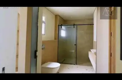 شاليه - 3 غرف نوم - 3 حمامات للبيع في سيشور - راس الحكمة - الساحل الشمالي