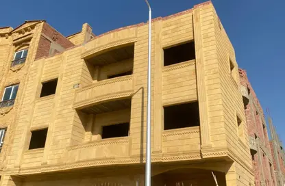 فيلا - 3 غرف نوم - 3 حمامات للبيع في المجاورة الثانية - الاسكان العائلي - مدينة الشروق - القاهرة