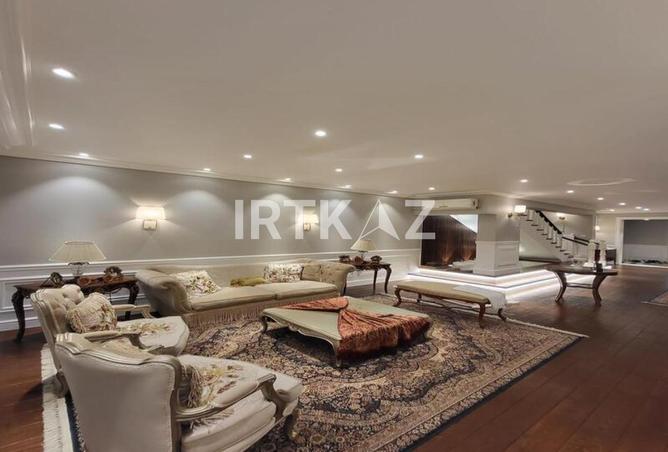 8218828 - Property Image 2