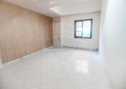 شقة - 5 غرف نوم - 3 حمامات for للايجار in سموحة - حي شرق - الاسكندرية