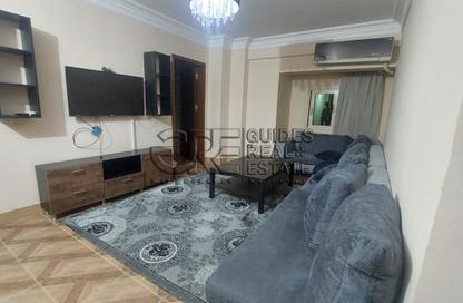 Apartment - 2 Bedrooms - 1 Bathroom for rent in Brazil St. - Zamalek - Cairo