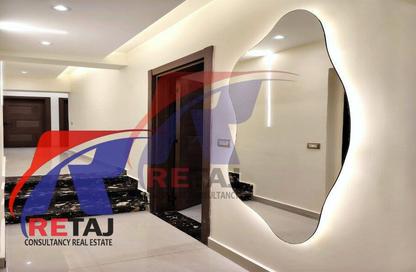Apartment - 3 Bedrooms - 2 Bathrooms for sale in Mohammed Al Maqref St. - 6th Zone - Nasr City - Cairo