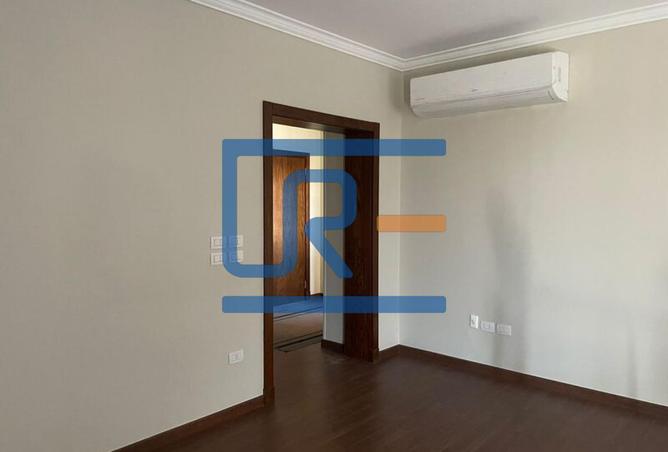 8120960 - Property Image 2