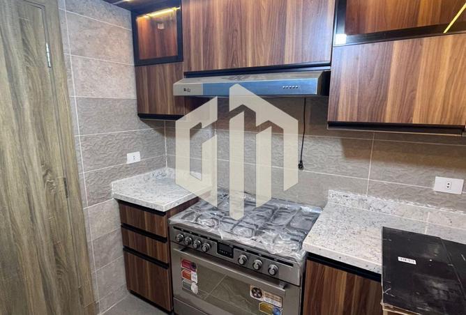 8323007 - Property Image 3