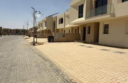 Townhouse - 4 Bedrooms - 3 Bathrooms for sale in Vye Sodic - New Zayed City - Sheikh Zayed City - Giza