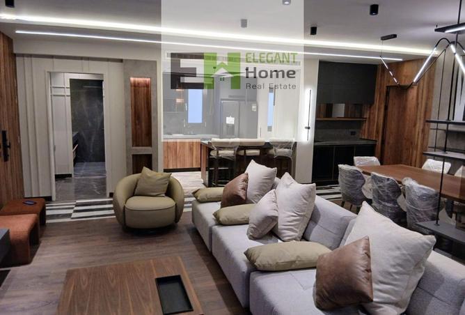 8082876 - Property Image 2