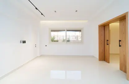 Apartment - 3 Bedrooms - 3 Bathrooms for rent in Kafr Abdo - Roushdy - Hay Sharq - Alexandria Apartment - 3 Bedrooms - 3 Bathrooms for rent in Kafr Abdo - Roushdy - Hay Sharq - Alexandria