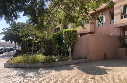 Apartment - 3 Bedrooms - 2 Bathrooms for rent in Green Residence 2 - 8th District - Sheikh Zayed City - Giza