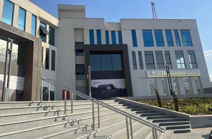 مساحات مكتبية - استوديو - 2 حمامات للبيع في ويست جايت - كمبوندات 6 أكتوبر - مدينة 6 أكتوبر - الجيزة