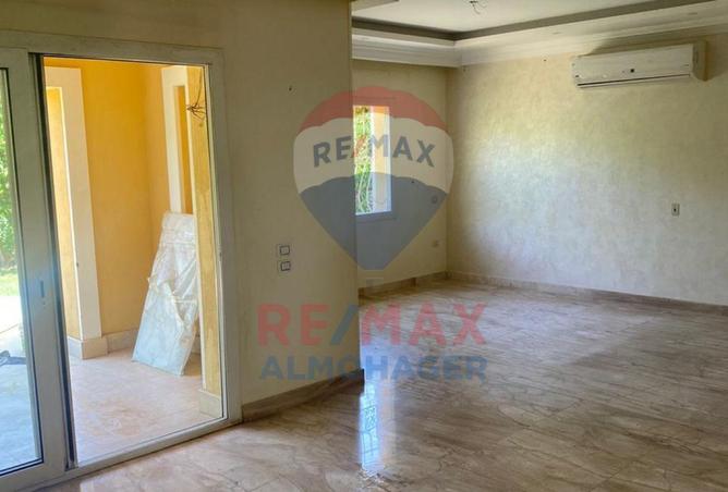 8324257 - Property Image 3