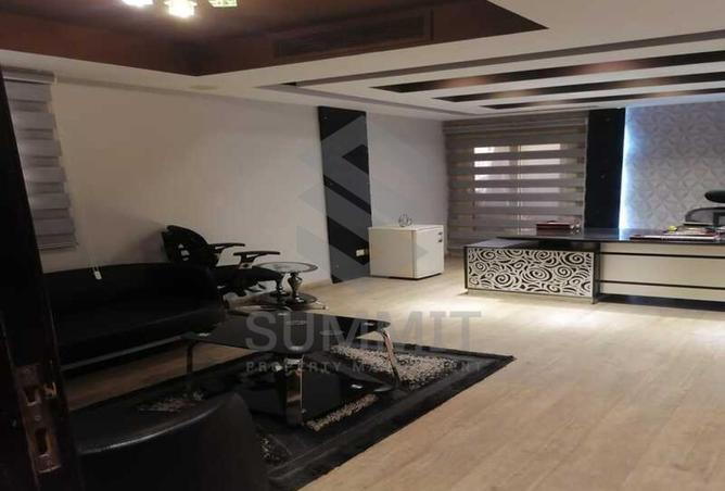 8042200 - Property Image 2
