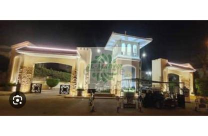Apartment - 2 Bedrooms - 1 Bathroom for sale in Hadayek Al Mohandessin - 4th District - Sheikh Zayed City - Giza