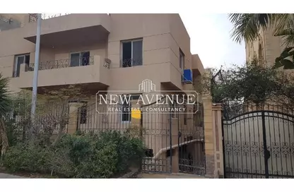 Villa - 7 Bedrooms - 7 Bathrooms for sale in Zakaria Ahmed St. - El Banafseg 5 - El Banafseg - New Cairo City - Cairo