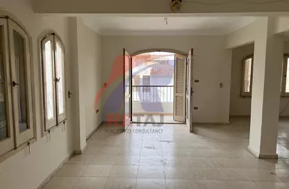 Apartment - 3 Bedrooms - 2 Bathrooms for rent in Street28 - District 5 - The 5th Settlement - New Cairo City - Cairo