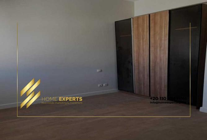 8301330 - Property Image 3