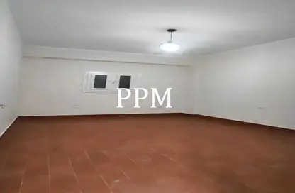 Apartment - 3 Bedrooms - 2 Bathrooms for rent in Al Shaimaa St. - Area F - Ganoob El Acadimia - New Cairo City - Cairo