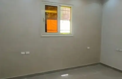 Office Space - Studio - 2 Bathrooms for rent in Ammar Ibn Yasser St. - El Hegaz Square - El Nozha - Cairo
