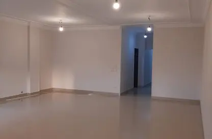 شقة - 3 غرف نوم - 2 حمامات للبيع في شارع رقم 33 - الحي الاول - التجمع الخامس - مدينة القاهرة الجديدة - القاهرة شقة - 3 غرف نوم - 2 حمامات للبيع في شارع رقم 33 - الحي الاول - التجمع الخامس - مدينة القاهرة الجديدة - القاهرة