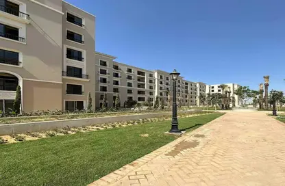 Apartment - 3 Bedrooms - 2 Bathrooms for sale in Village West - Sheikh Zayed Compounds - Sheikh Zayed City - Giza