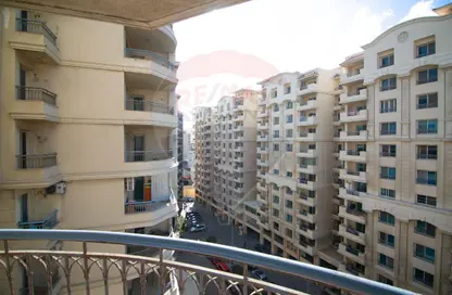 شقة - 3 غرف نوم - 3 حمامات للبيع في كمبوند انطونيادس - النزهة - حي شرق - الاسكندرية