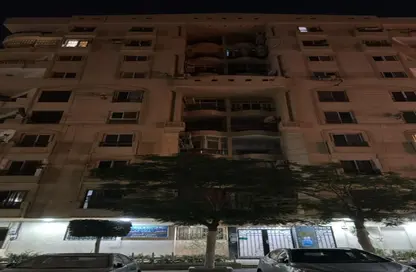 Apartment - 3 Bedrooms - 2 Bathrooms for sale in 1st Zone - Nasr City - Cairo