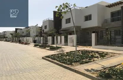 Townhouse - 3 Bedrooms - 5 Bathrooms for sale in Hyde Park - 5th Settlement Compounds - The 5th Settlement - New Cairo City - Cairo