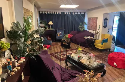 Apartment - 3 Bedrooms - 2 Bathrooms for sale in Dr Hassanein Abdulqader St. - 6th Zone - Nasr City - Cairo